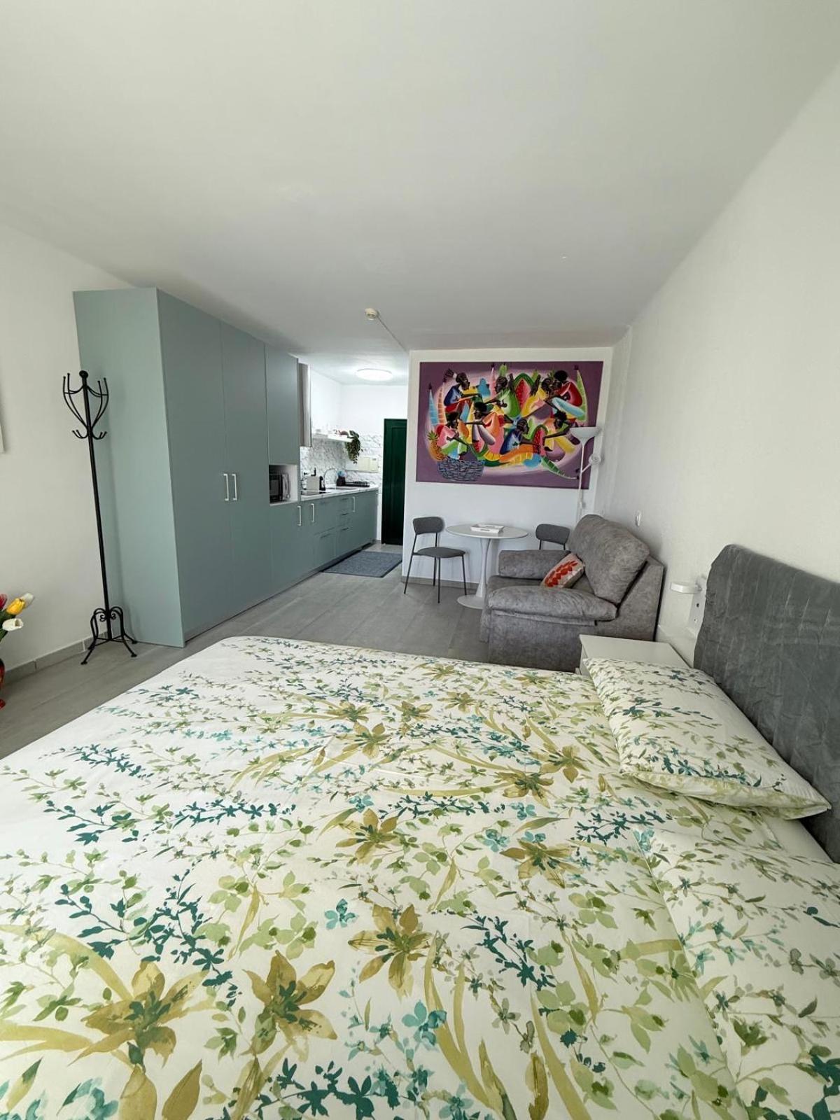 Al Sole Studios Residence Playa Roca Коста-Тегисе Экстерьер фото
